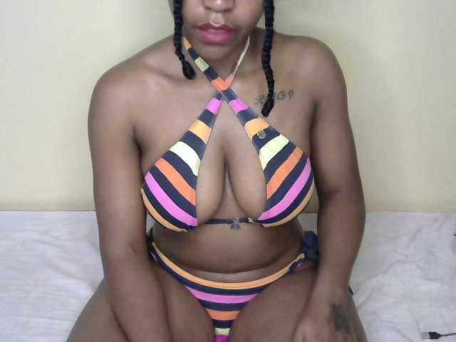 Sweetjoly Live Cam on BongaCams