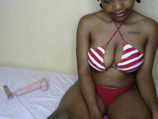 Sweetjoly Live Webcam on BongaCams