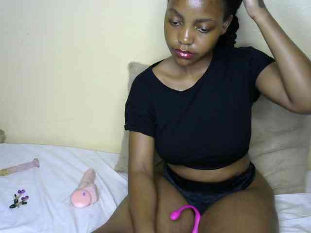 Sweetjoly Live Webcam on BongaCams