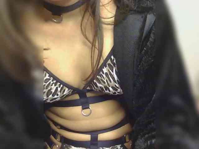 Cottoncandy1211 webcam