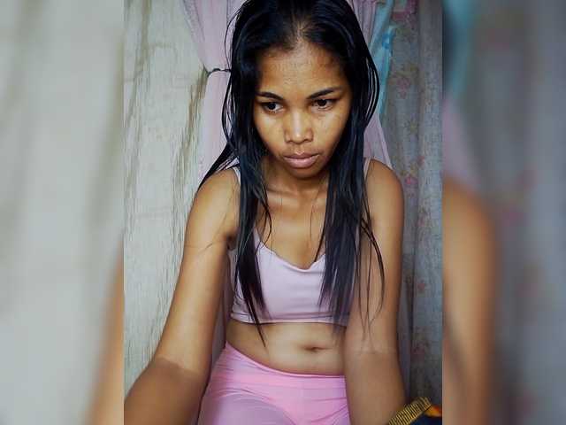 Jijikwella's BongaCams show and profile