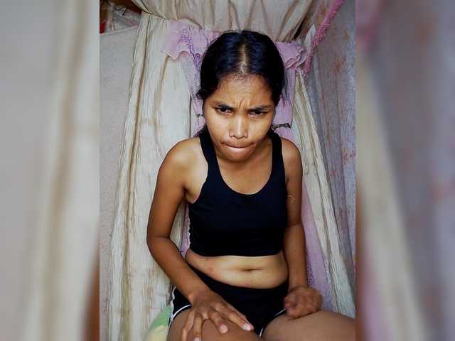 Jijikwella's BongaCams show and profile