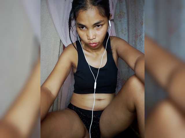 Jijikwella's BongaCams show and profile