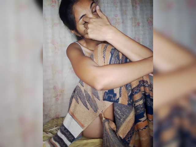 Jijikwella's BongaCams show and profile