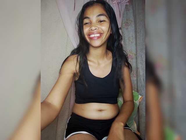 Jijikwella's BongaCams show and profile