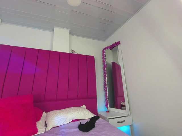 PollyWolf – webcam model profile photo