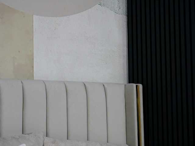 MiaJolie's BongaCams show and profile