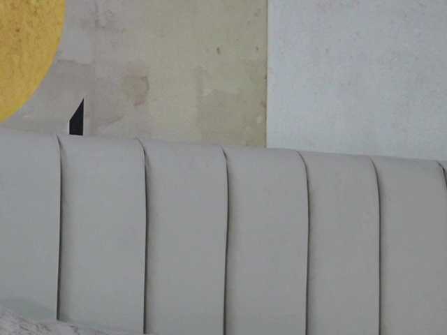 MiaJolie's BongaCams show and profile