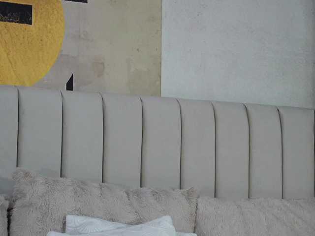 MiaJolie's BongaCams show and profile