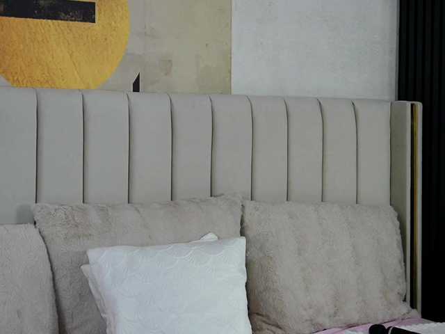 MiaJolie's BongaCams show and profile