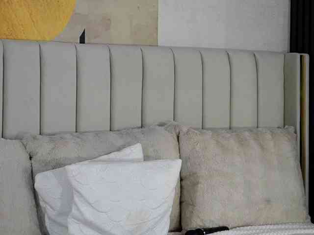 MiaJolie Live Webcam on BongaCams