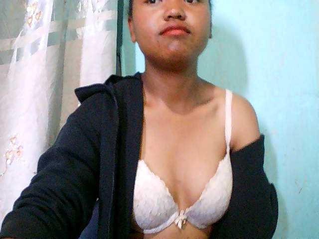 Nadia001's BongaCams show and profile