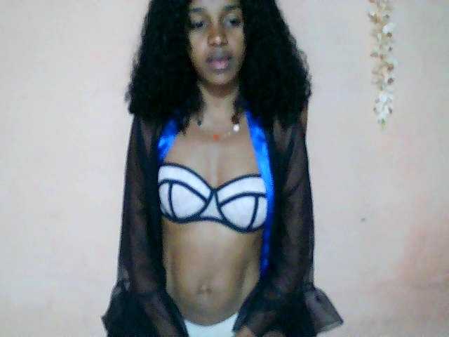 Nadia001's BongaCams show and profile