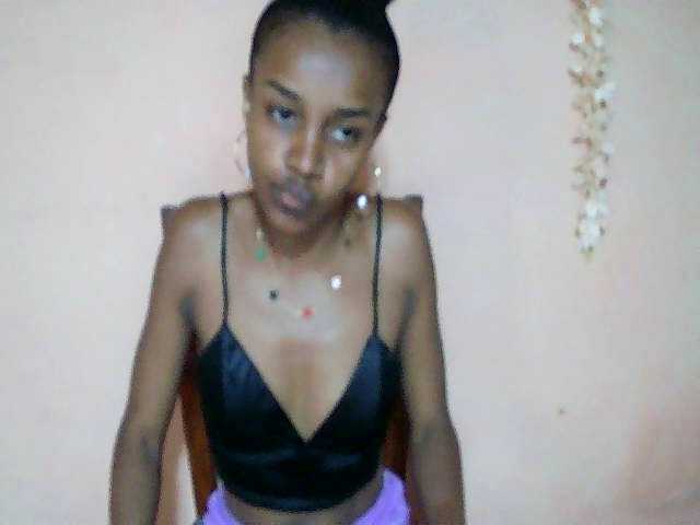 Nadia001's BongaCams show and profile