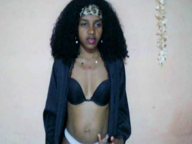 Nadia001's BongaCams show and profile