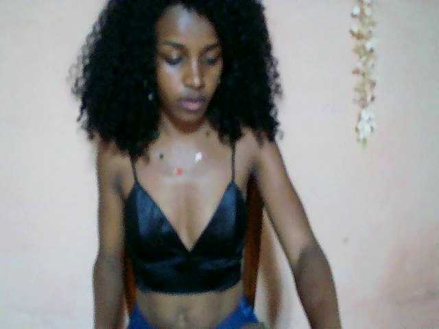 Nadia001's BongaCams show and profile