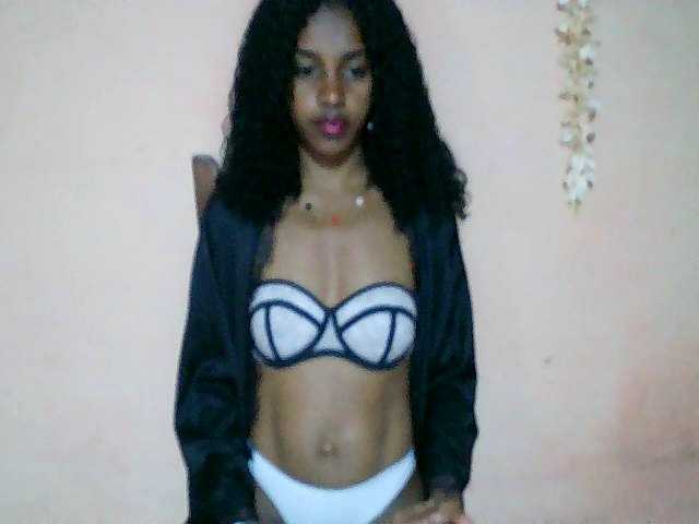 Nadia001's BongaCams show and profile