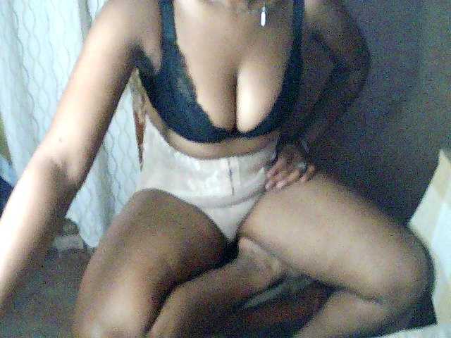 Nadia001's BongaCams show and profile