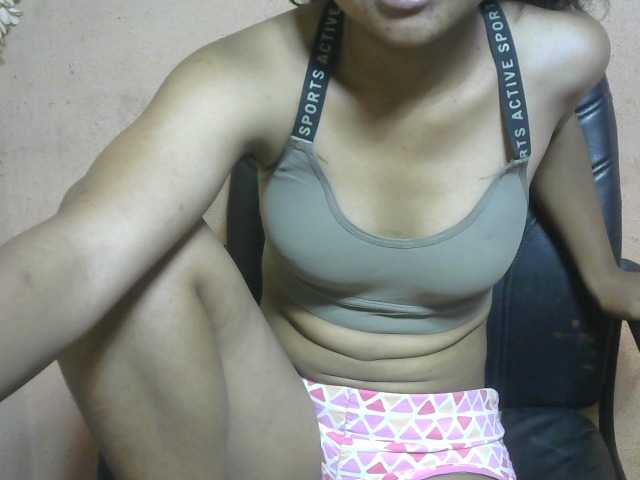 Nadia001's BongaCams show and profile