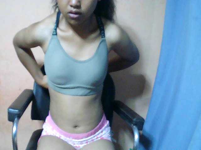 Nadia001's BongaCams show and profile