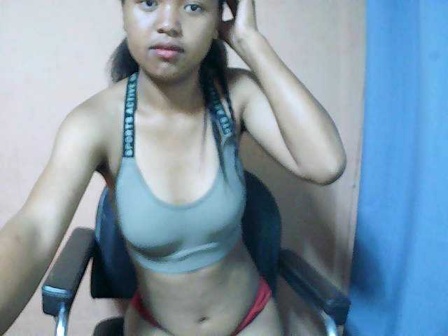 Nadia-001 est une amatrice française aimant les jetons/tokens et vous faisant jouir pendant son show coquin sur BongaCams. Découvrez les tags de Nadia-001 : Ebony,Brunette,Shaved,