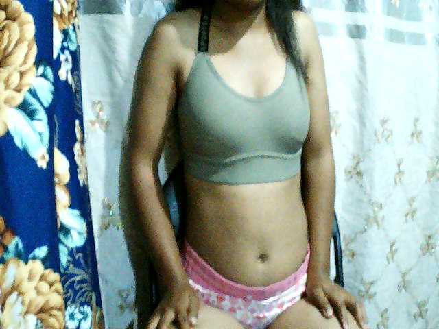 Nadia001's BongaCams show and profile