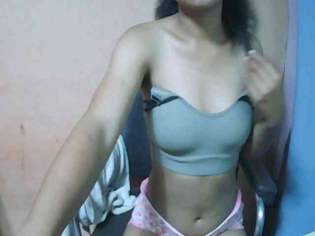 Nadia001 Live Webcam on BongaCams