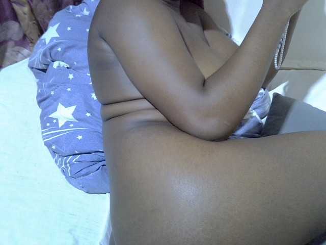 lovelymeli's BongaCams show and profile