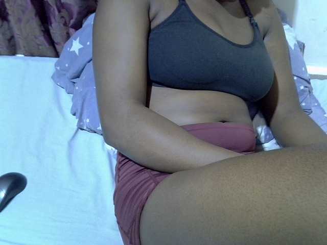 lovelymeli's BongaCams show and profile