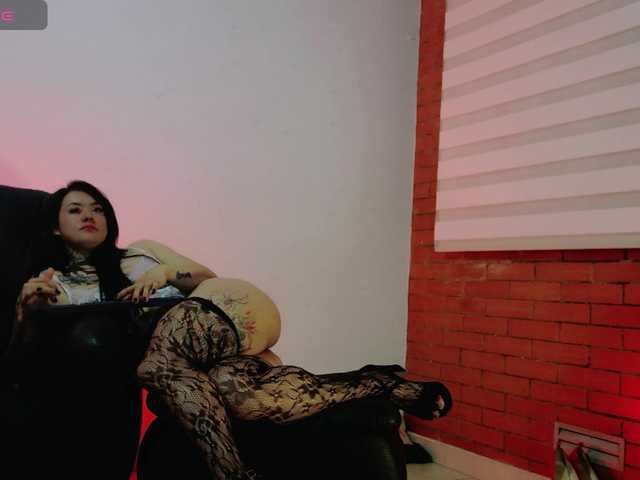 saratrita's BongaCams show and profile