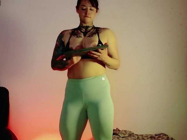 saratrita's BongaCams show and profile