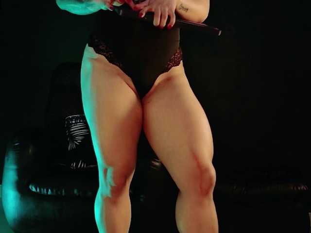 saratrita's BongaCams show and profile