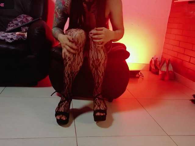 saratrita's BongaCams show and profile