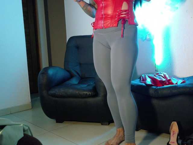 saratrita's BongaCams show and profile