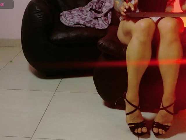 saratrita's BongaCams show and profile