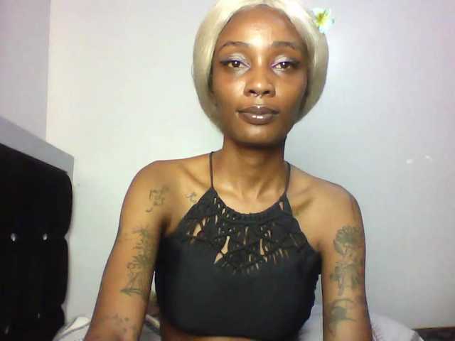 Calin33's BongaCams show and profile