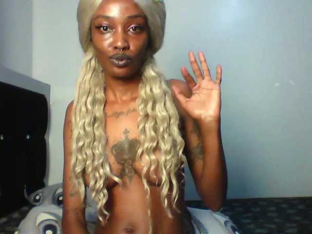 Calin33's BongaCams show and profile