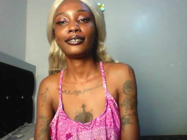 Calin33's BongaCams show and profile