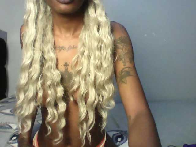 Calin33's BongaCams show and profile