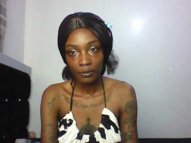 Calin33's BongaCams show and profile