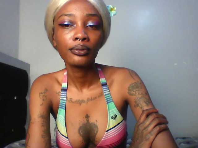 Calin33's BongaCams show and profile