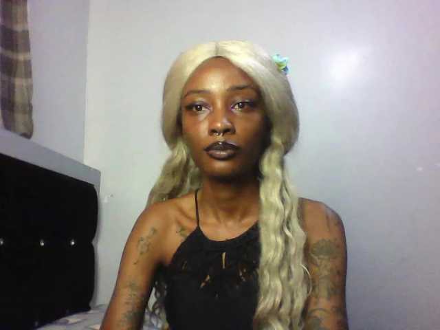 Calin33's BongaCams show and profile