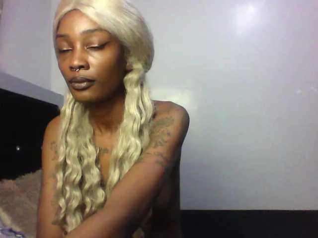 Calin33's BongaCams show and profile