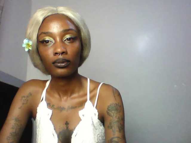 Calin33 from BongaCams is Freechat