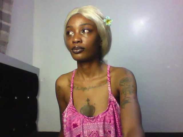 Calin33's BongaCams show and profile