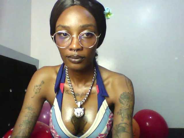 Calin33's BongaCams show and profile