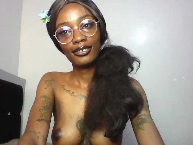 Calin33's BongaCams show and profile