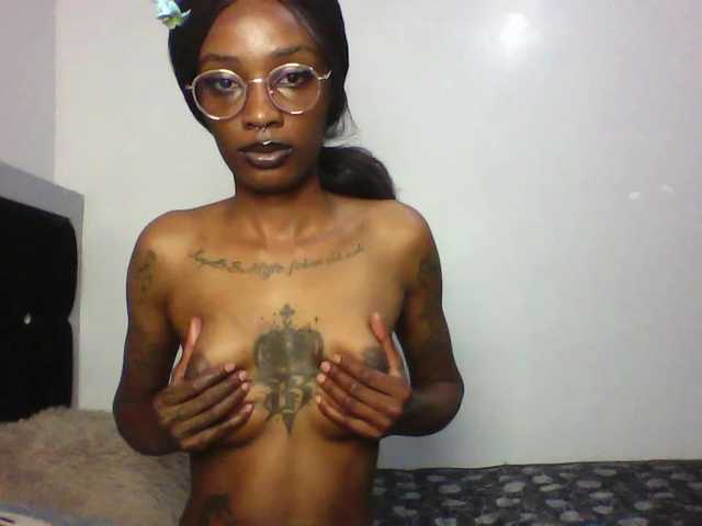 Calin33 – webcam model profile photo