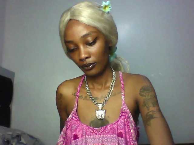 Calin33's BongaCams show and profile