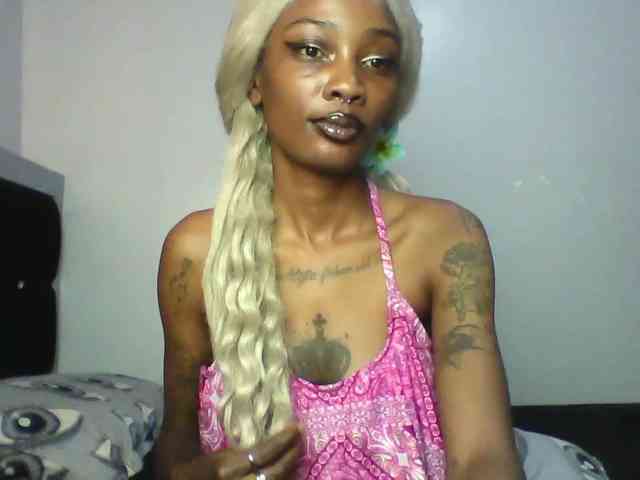 Calin33 Live Webcam on BongaCams